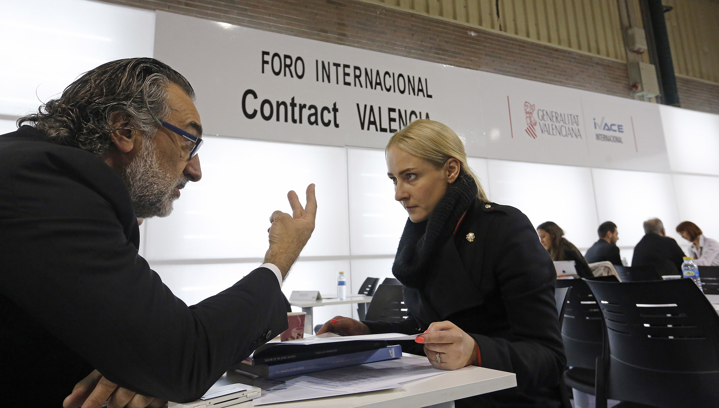 Feria Hábitat Valencia 2015. 2º Jornada. Foro Contract Valencia. Escaparate al mundo de la creatividad, innovación y diseño Made in Spain. La oferta comercial de Feria Hábitat Valencia integra todos los elementos del hábitat para el hogar e instalaciones; mobiliario, iluminación , decoración, textiles para el hogar, cocina. (Photo: Alberto Sáiz)
